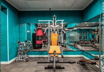 a clean gym