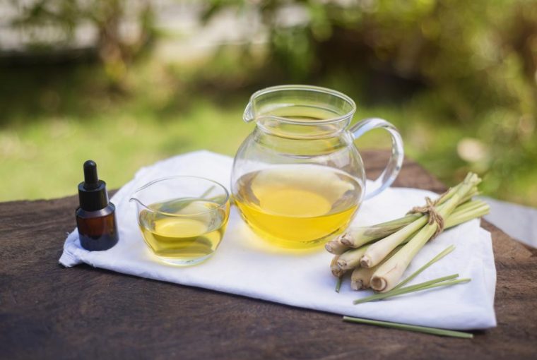 natural lemongrass and its essential oils